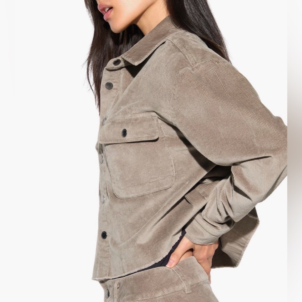 Spiritual Gangster Crop Corduroy Shirt Jacket Size Medium NWT - Picture 3 of 9